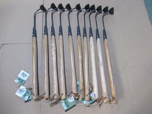 Carbon steel medium long wooden handle onion hoe